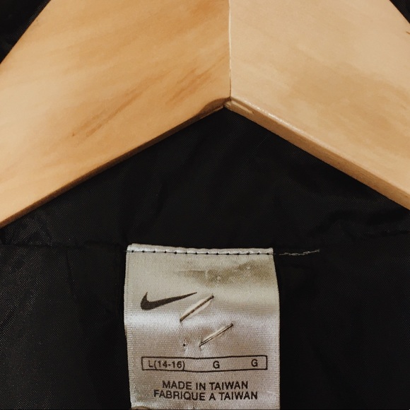 Vintage Nike Windbreaker Jacket - Picture 4 of 10